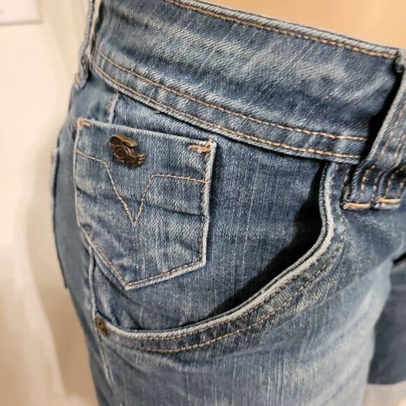 EVENTUAL WOMENS JEAN SHORT - Picture 7 of 16